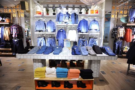 pull and bear mandaluyong photos|Pull&Bear near me .